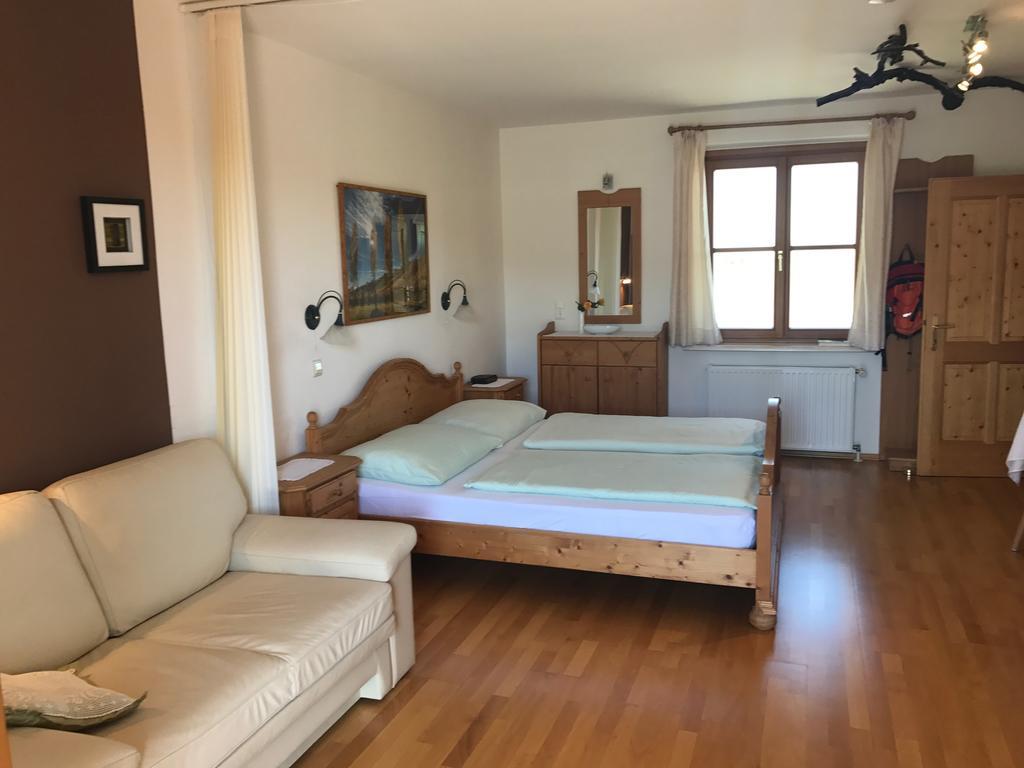 Winzerhof Familie Kloeckl Apartment Klöch Екстериор снимка