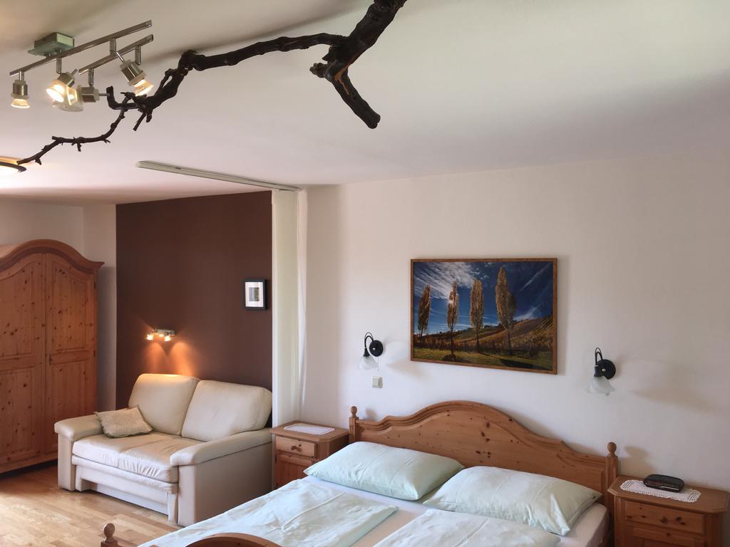 Winzerhof Familie Kloeckl Apartment Klöch Екстериор снимка