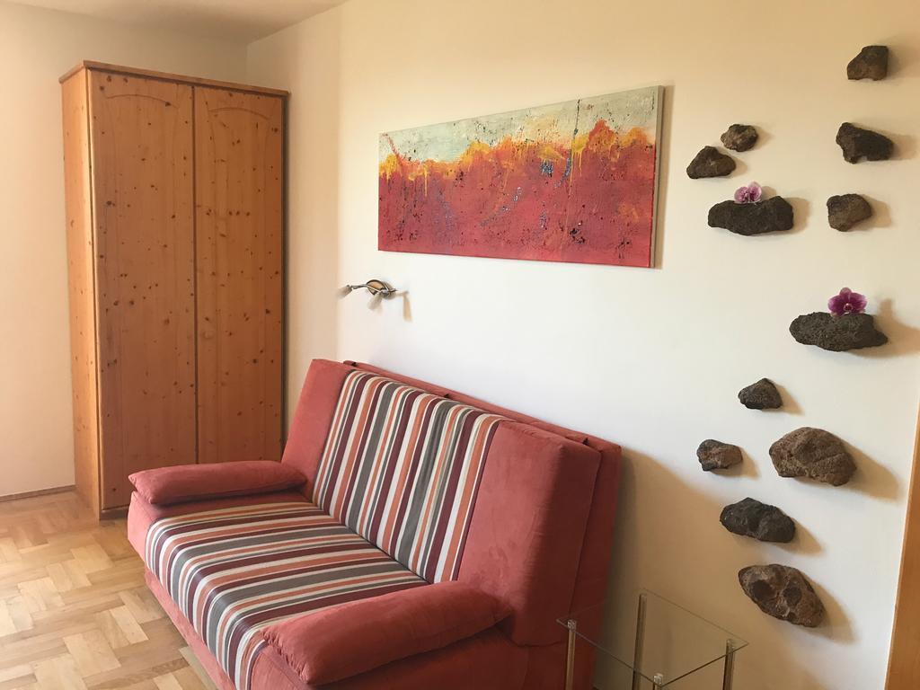Winzerhof Familie Kloeckl Apartment Klöch Екстериор снимка
