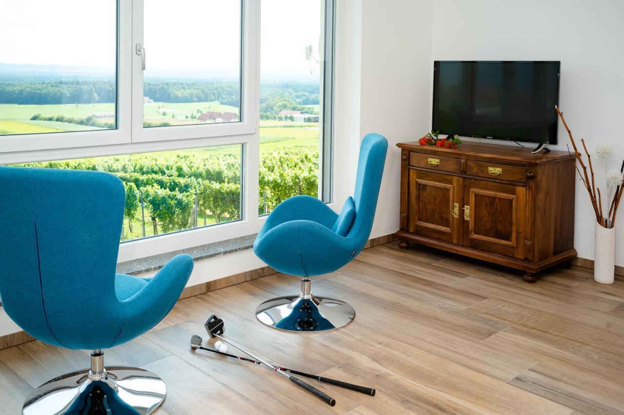 Winzerhof Familie Kloeckl Apartment Klöch Екстериор снимка